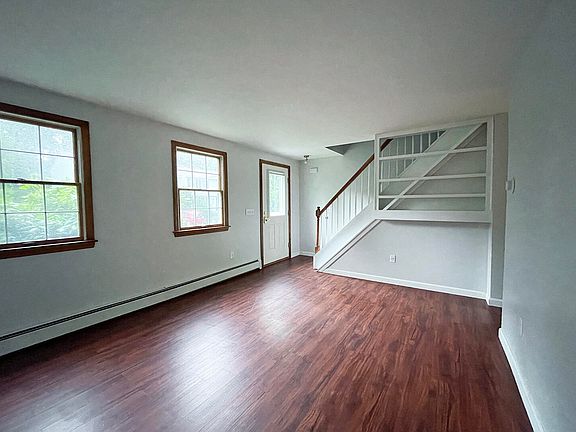 2nd image of 204 Foxcroft Circle #C-4