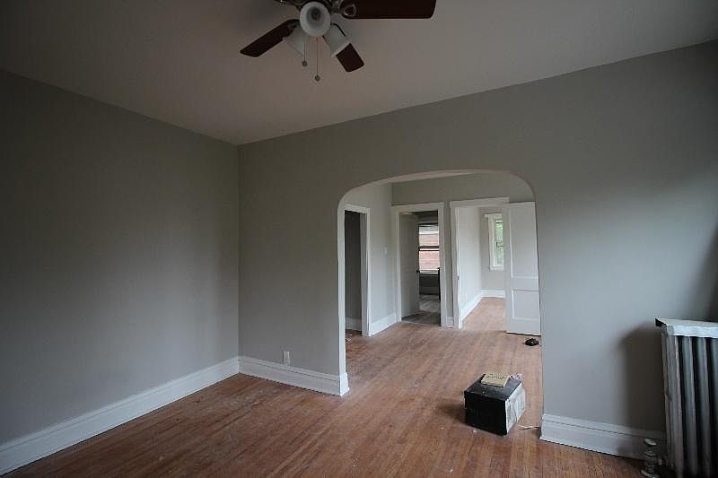 1st image of 4822 W Montrose Ave #2