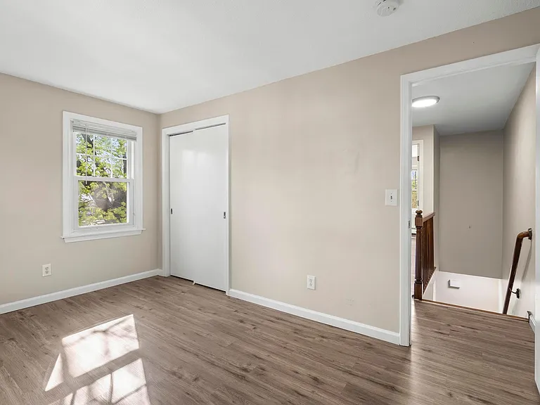 11 Fern St #B — Photo 16