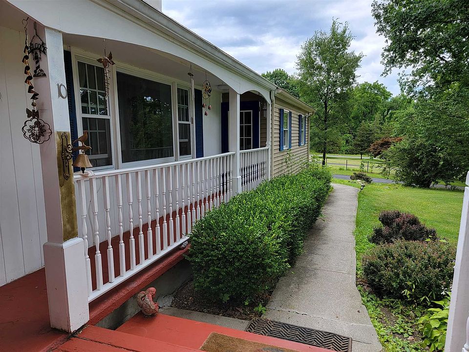 10 Pinebrook Dr, Poughquag, NY 12570 | MLS #409444 | Zillow