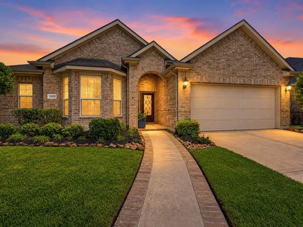 19118 Cove Forest Ln, Cypress, TX 77433