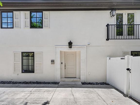2nd image of 1265 Arlington Pl