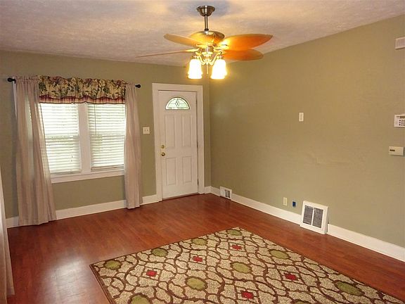 5th image of 519 S 35th St