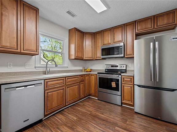 5th image of 6727 River Hills Dr