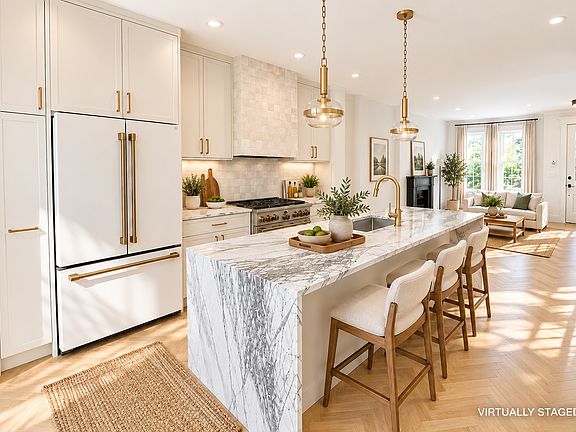 2nd image of 552 Lexington Ave #2