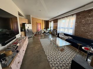 1647 W Ogden Ave, Chicago, IL 60612