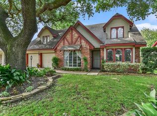 9255 Kempwood Dr, Houston, TX 77080