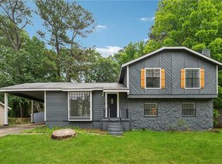 9176 Greenwood Dr, Jonesboro, GA 30238