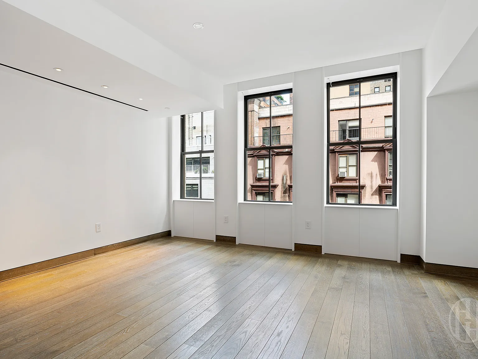 111 West 57th Street — Photo 2