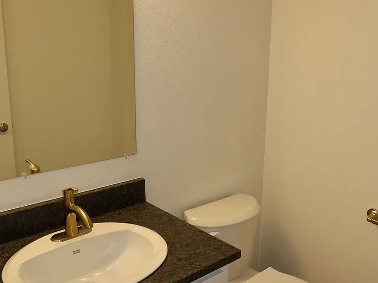 723 Elkins Way SE — Photo 5
