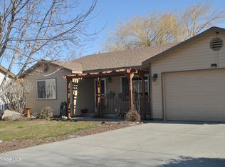 518 Eastgate Dr, Prosser, WA 99350