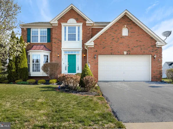 50 Roxie Mae Dr, Bunker Hill, WV 25413