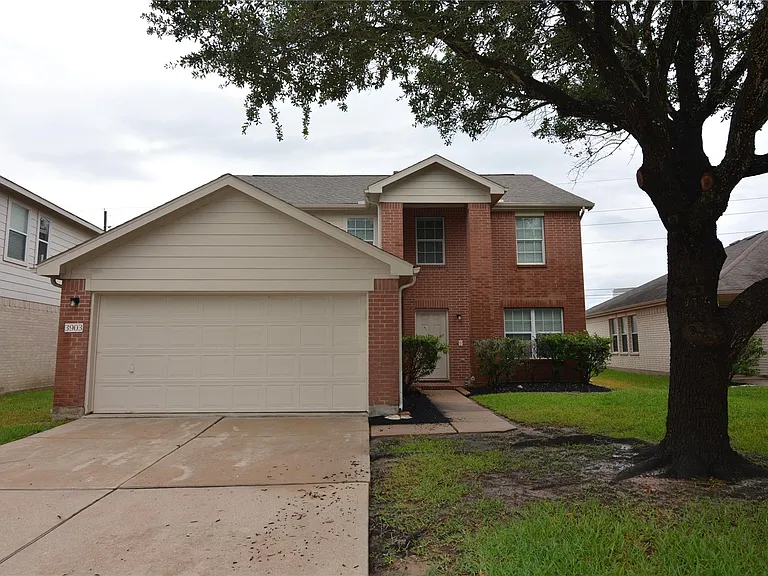 3903 Brighton Springs Ln — Photo 1