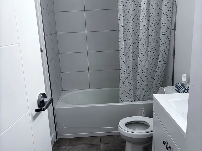 62 Balsam St N #T101 — Photo 9