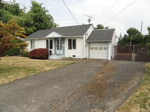 3rd image of 2085 Stortz Ave NE