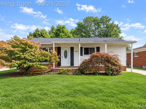 6700 Cronin Dr, Dearborn Heights, MI 48127