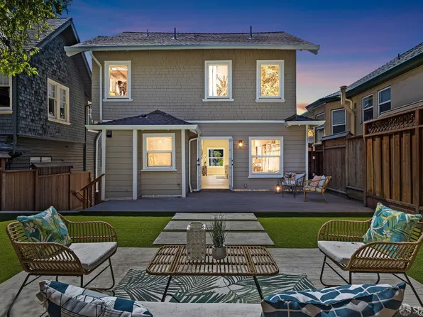 647 Mariposa Ave, Oakland, CA 94610