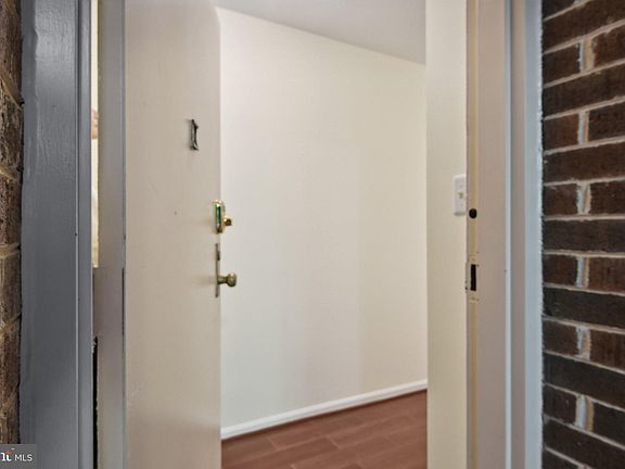 3rd image of 9702 Kingsbridge Dr APT 103