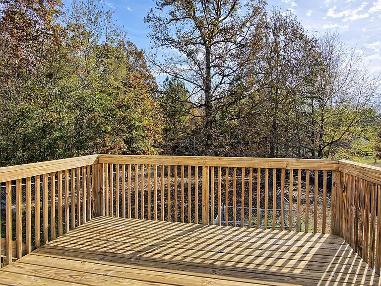 7145 Catherine Dr — Photo 8