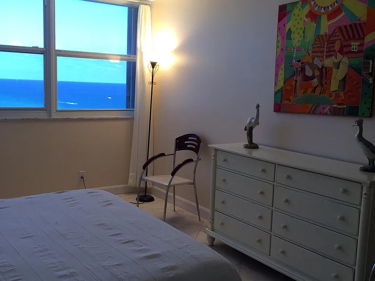1890 S Ocean Dr #XX01 — Photo 7