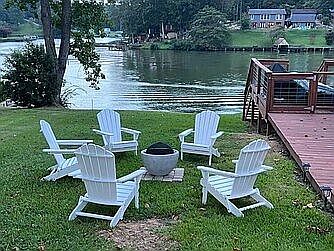 2nd image of 221 Bluff Rd