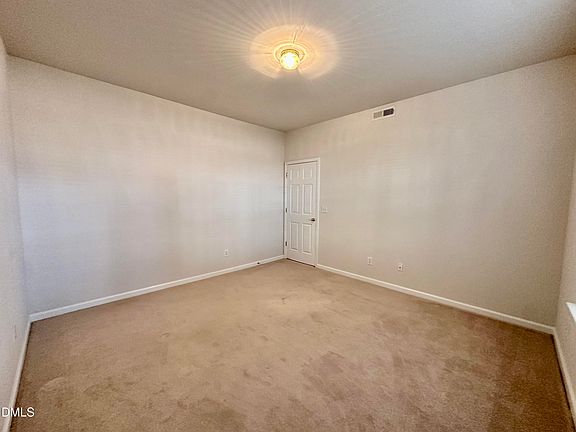 4th image of 703 Sutter Gate Ln