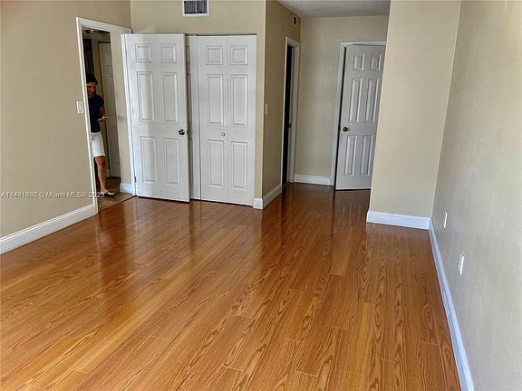 3rd image of 2750 NE 183rd St APT 1203