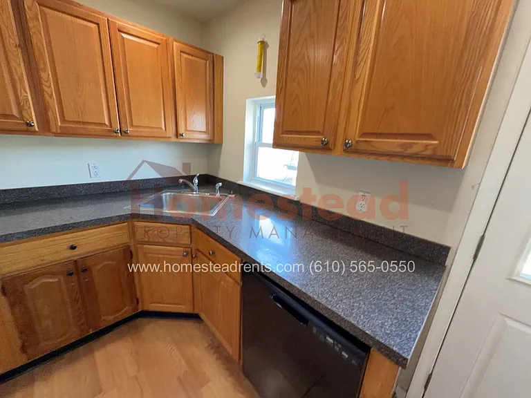 132 Abbey Ter — Photo 12