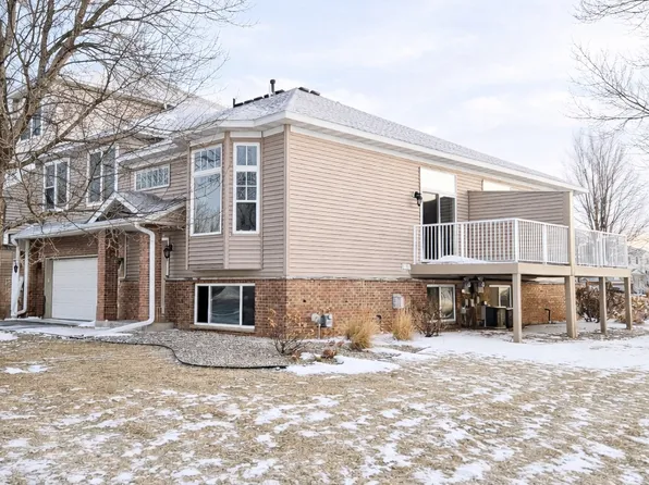 20060 Heritage Dr, Lakeville, MN 55044