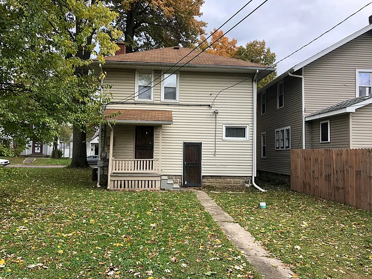 3406 Robinwood Dr — Photo 2