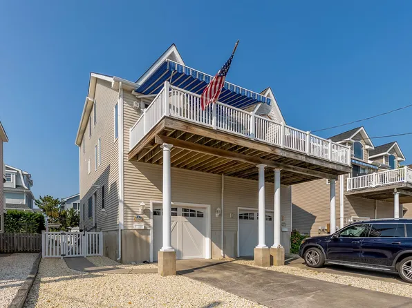 234 33rd St #E, Avalon, NJ 08202