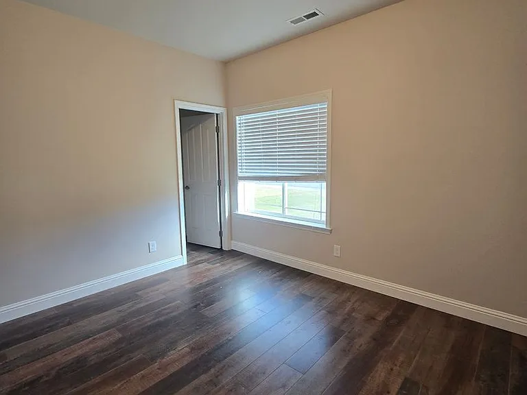 3830 Valinda Way — Photo 5
