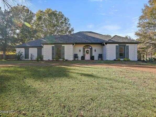 97 Spring Oak Dr, Madison, MS 39110