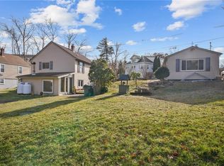 3 Mountaindale Rd, Smithfield, RI 02917