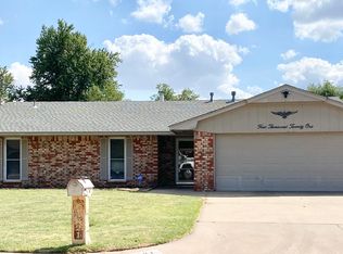 4021 Oakcrest Ave, Enid, OK 73703