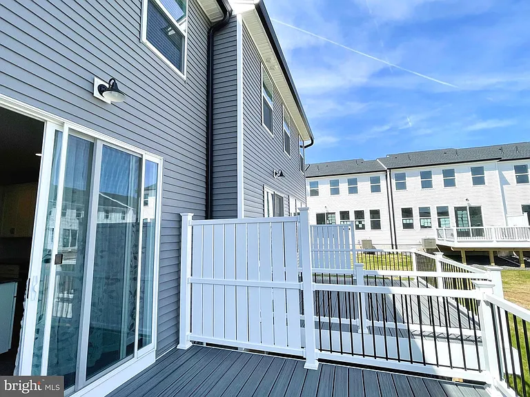 224 Lilac St — Photo 30