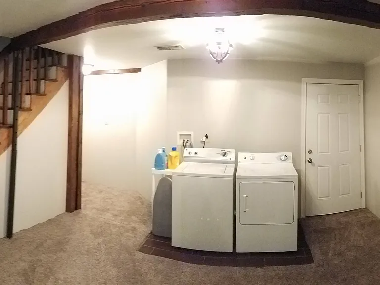 221 Warren Ave — Photo 24