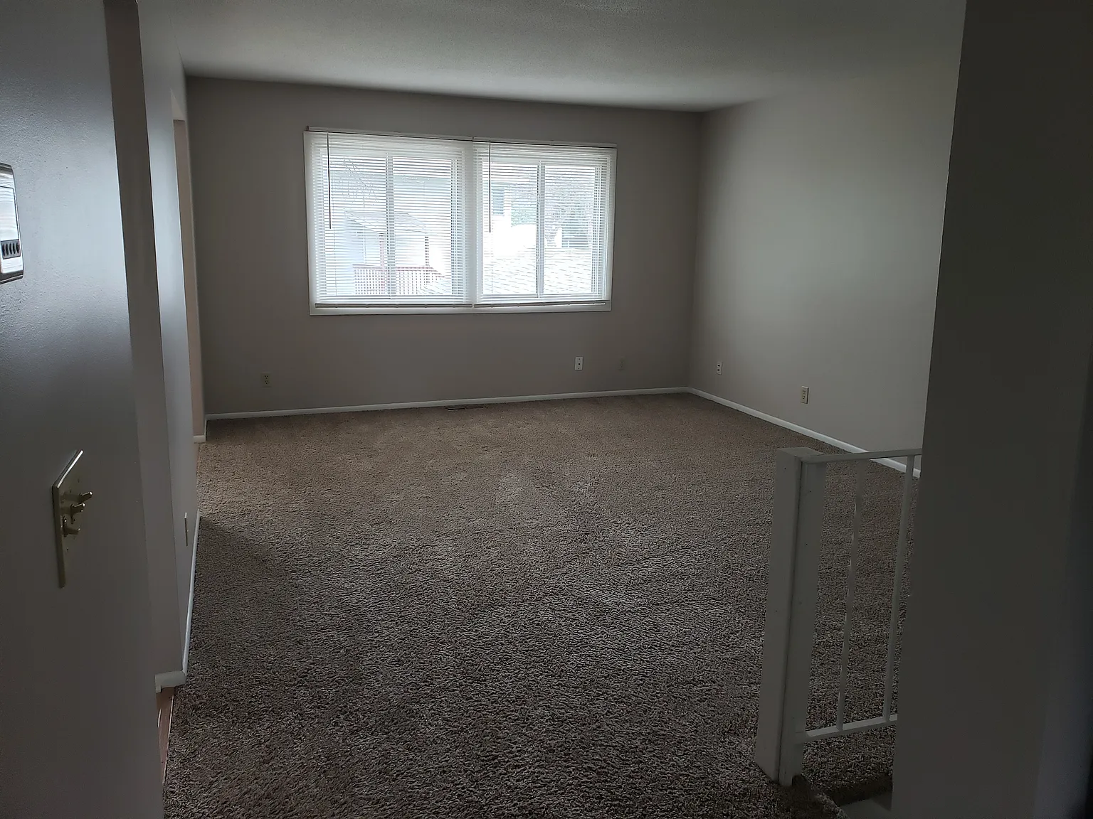 4 bed, 1950 sqft, $1,945 — Photo 4