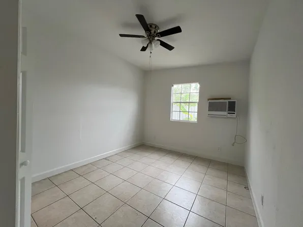 3620 NW 19th St #3, Miami, FL 33125