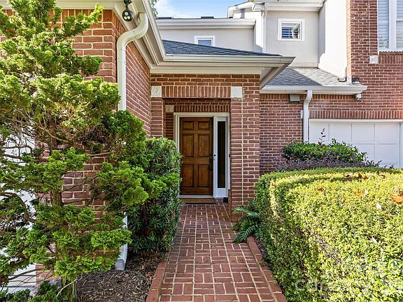 2nd image of 6029 Sharon Rd