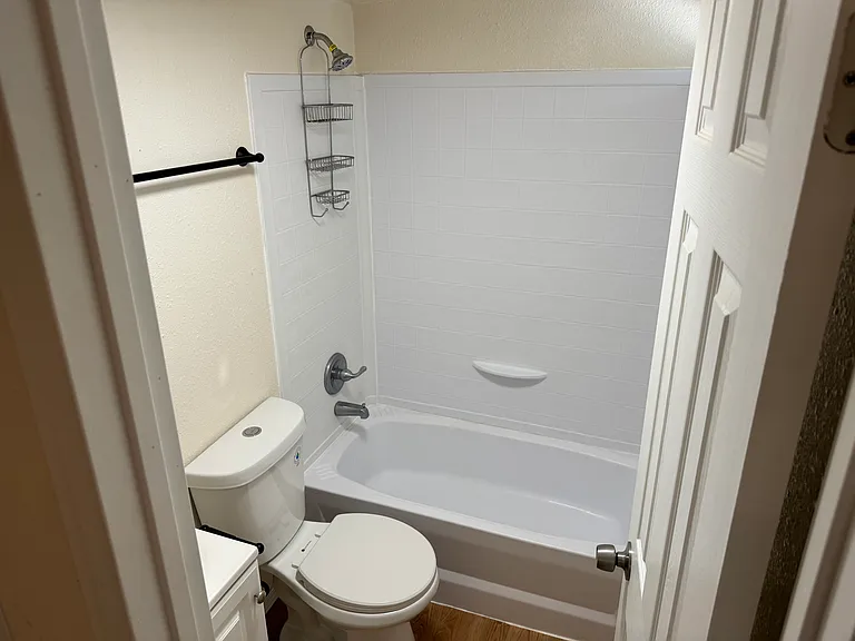 6725 Acoma Rd SE #17 — Photo 9