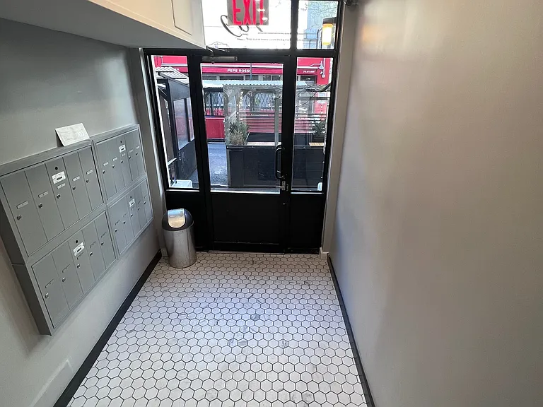 169 Sullivan St #19 — Photo 12