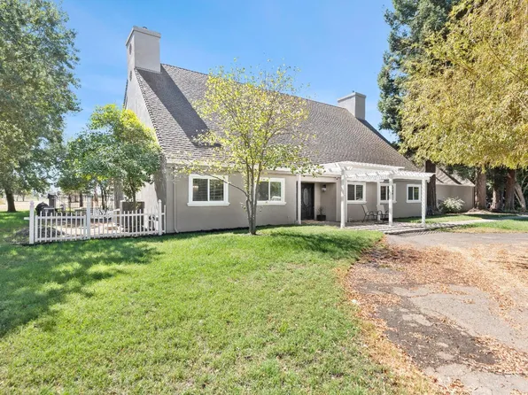 9744 Harvey Rd, Galt, CA 95632