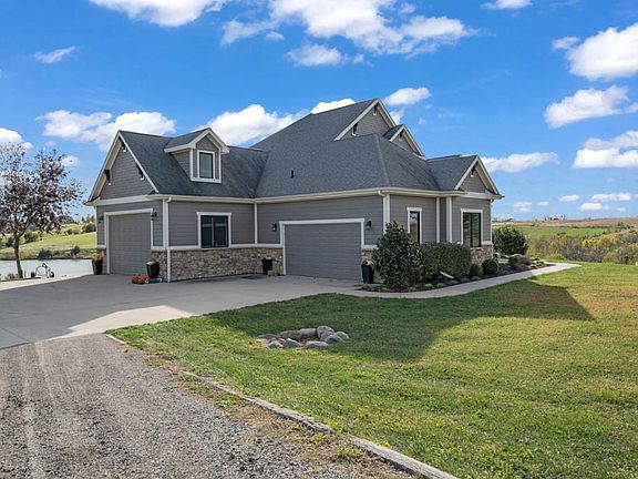 4th image of 1405 Tree Line Ct