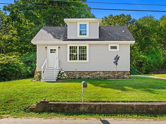 2nd image of 14 River Road