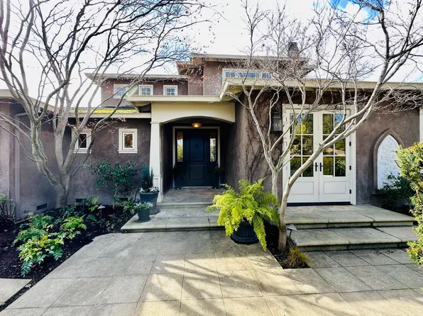 1221 Hobart St, Menlo Park, CA 94025