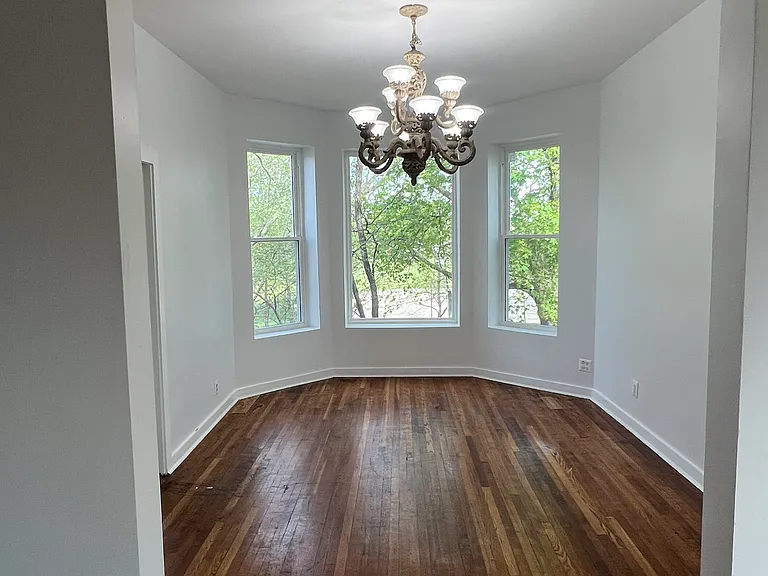 5432 S Artesian Ave #2 — Photo 1