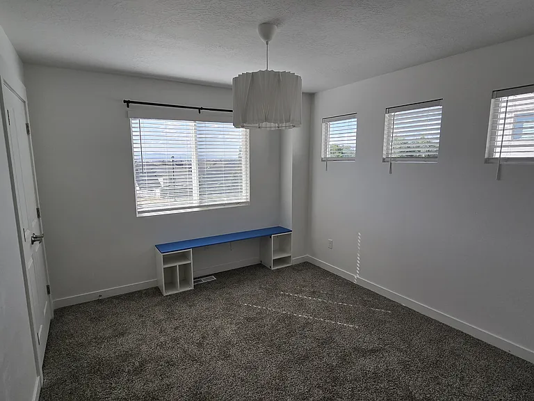 1547 N 1870 E — Photo 10