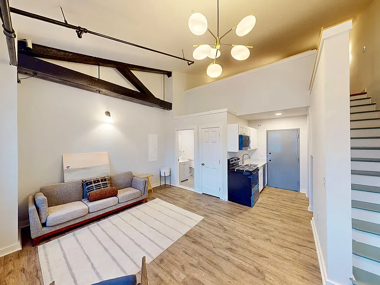 Fleetwood Lofts — Photo 12