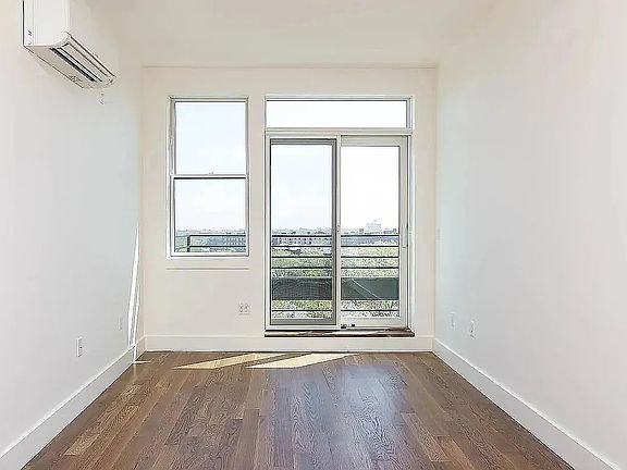 2nd image of 643 E 7th St #3C